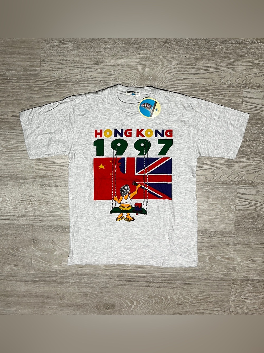 1997 Hong Kong China UK Vintage Men’s Graphic T-Shirt
